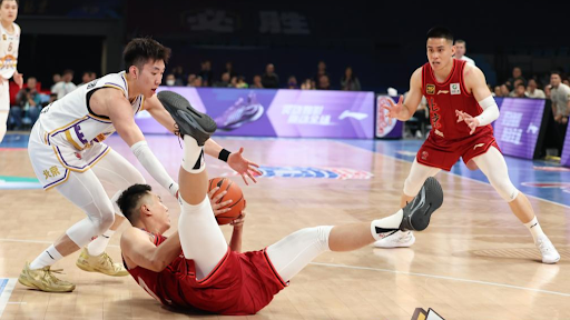 B费
